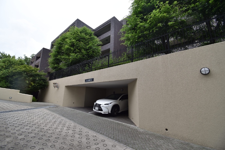 グランドヒルズ覚王山法王町駐車場画像